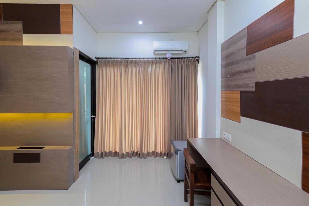 Urbanview Hotel Wg Jimbaran Bali Ungasan Exteriér fotografie